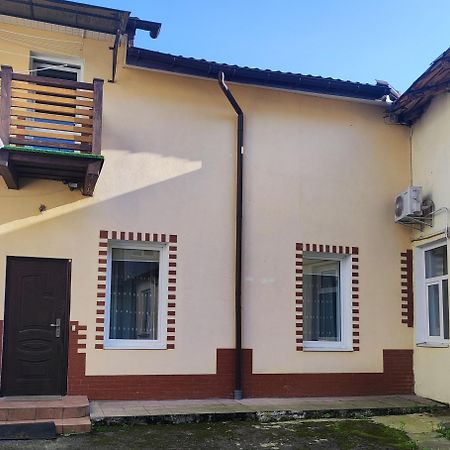 Затишні Апартаменти Львів Ближній Центр Lviv Extérieur photo